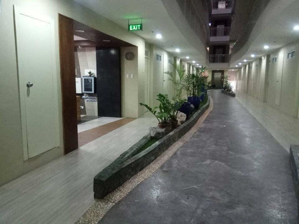 ماكتان Benj Comfy Condo - Studio Unit With Car Park المظهر الخارجي الصورة